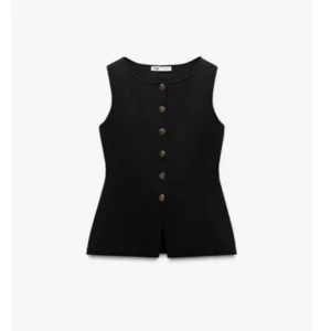 Figursydd väst  - Supersnygg figursydd väst från Zara! Otroligt fint skick🫶🏻Ord. pris: 380kr
