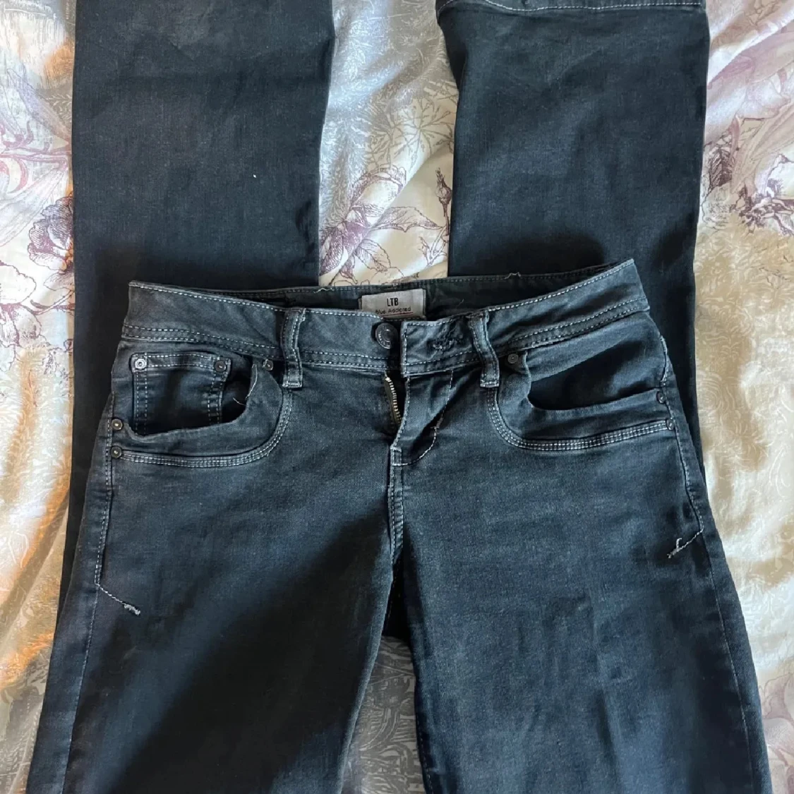 Svarta jeans från Valerie