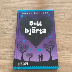 Ditt hjärta - En spännande och känslosam berättelse om Becky som försöker hitta sig själv efter en hjärttransplantation. Hon dras in i ett mystiskt äventyr när märkliga bilder och känslor dyker upp. Perfekt för dig som gillar mysterier och starka känslor!
