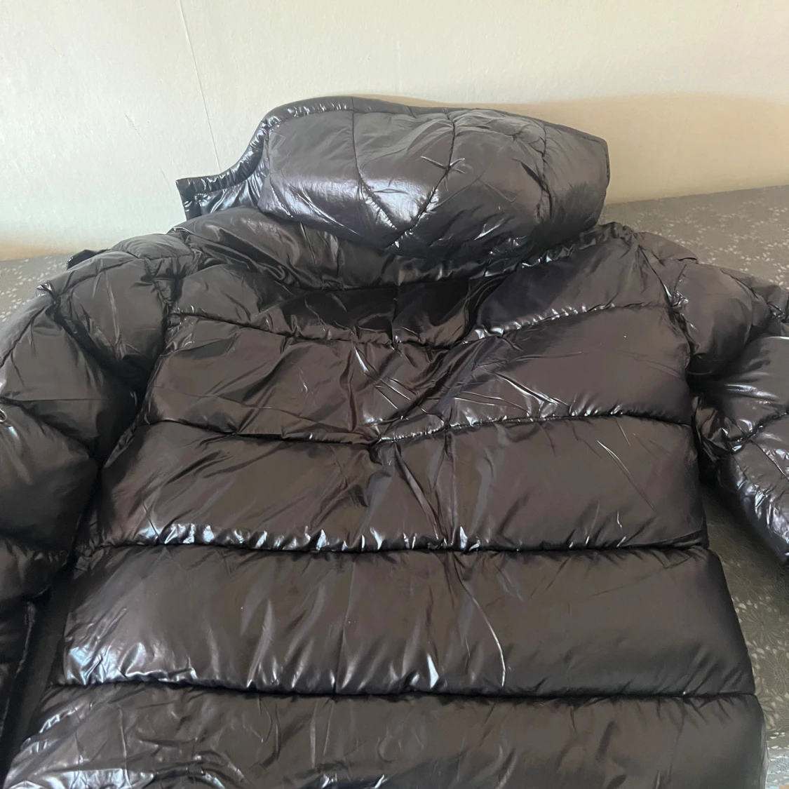 Svart pufferjacka från Moncler - 2