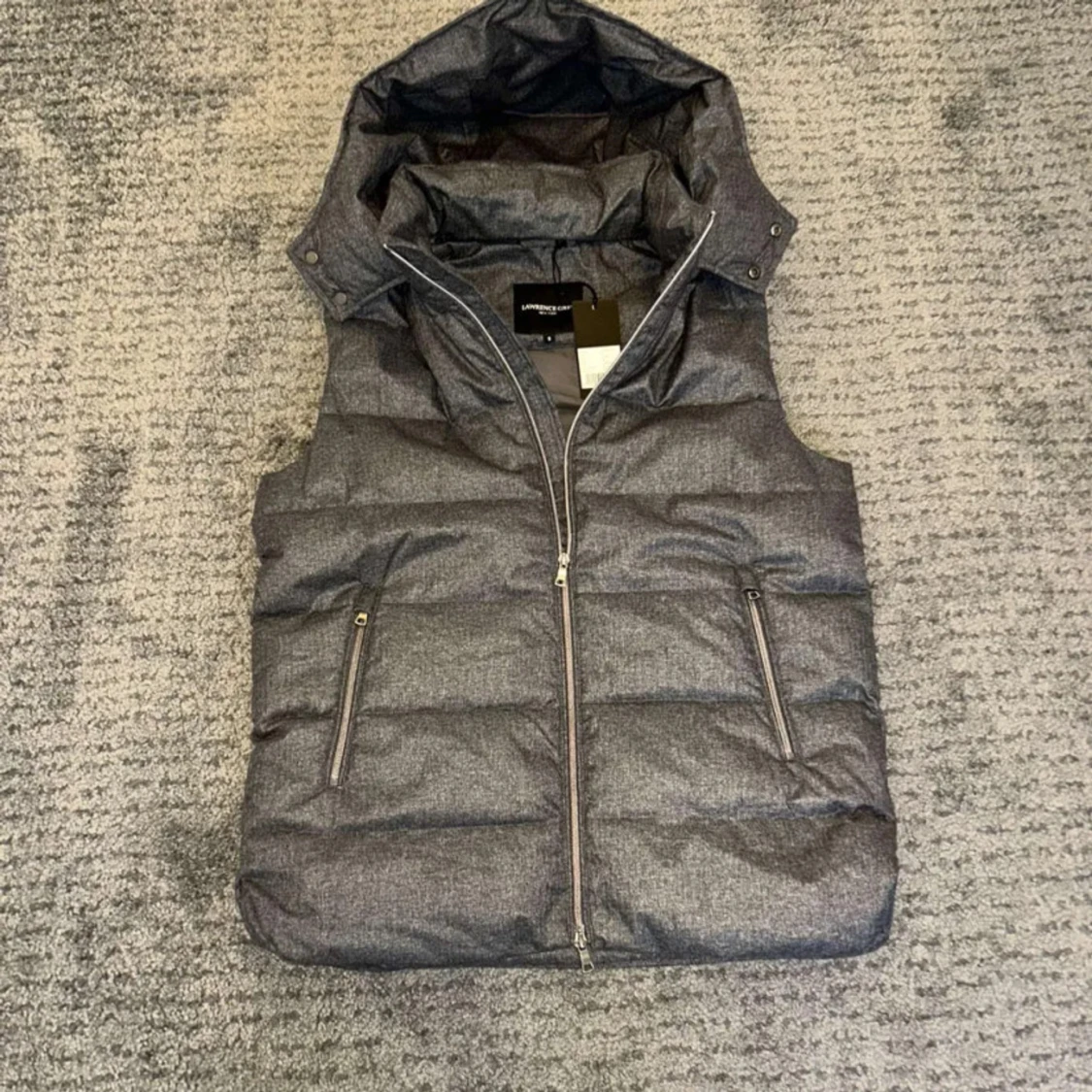 Fodrad väst med luva  - 1