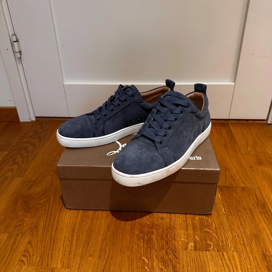 Mörkblå sneakers från Christian Louboutin - 1