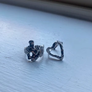 2 fina silverringar - Köp båda för 60 eller gå till de andra annonserna där man kan köpa de enskilt 🩷