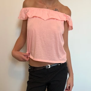 Rosa offshoulder topp - Söt rosa offshoulder topp! Bra skick!