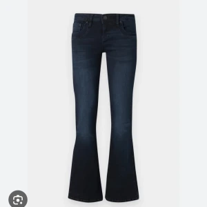 Ltb jeans - Säljer dessa Ltb jeans i färgen ”nattblå” då jag inte använder dom. De har inga defekter och ser inte använda ut, är köpta för 799kr. Skriv för fler bilder