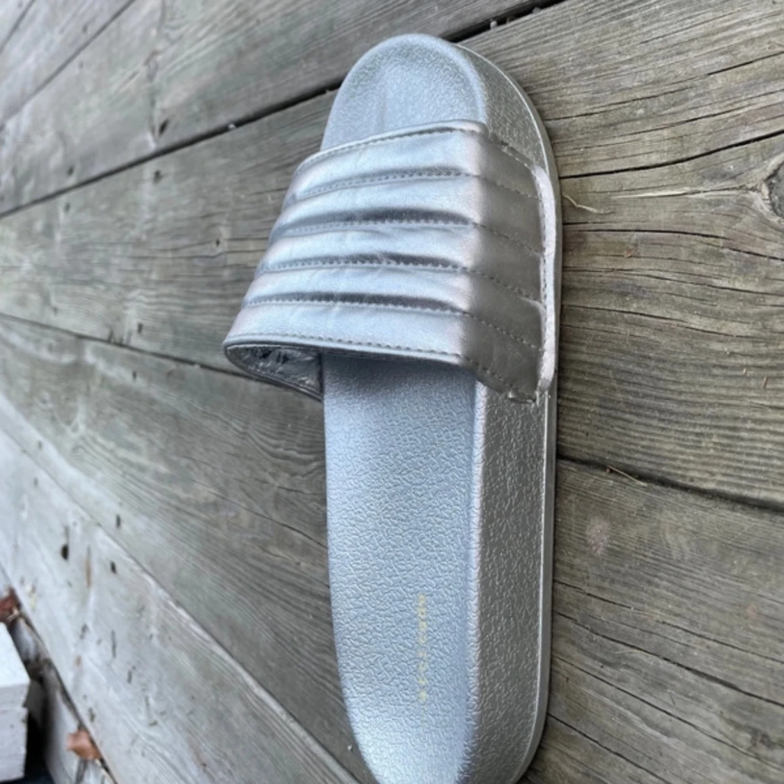 Silvriga sandaler - 2