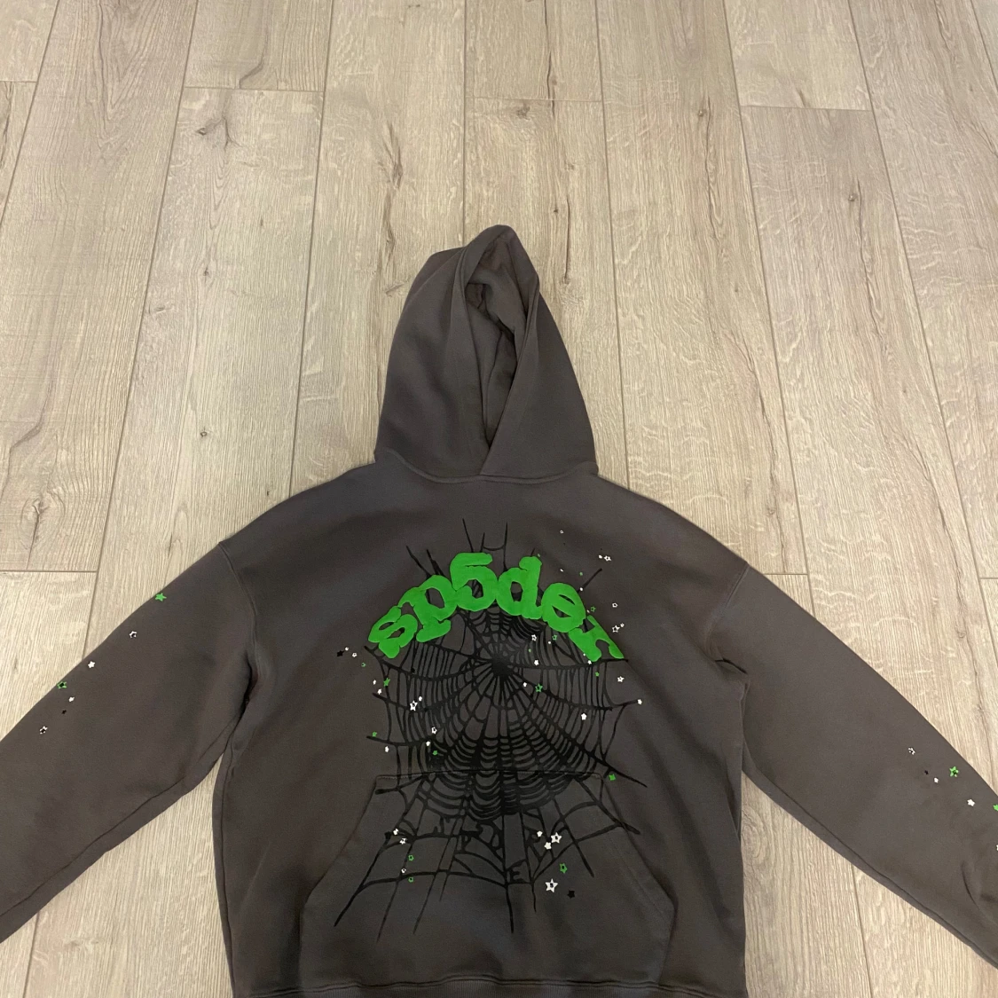 Sp5der hoodie med spindelnätsprint