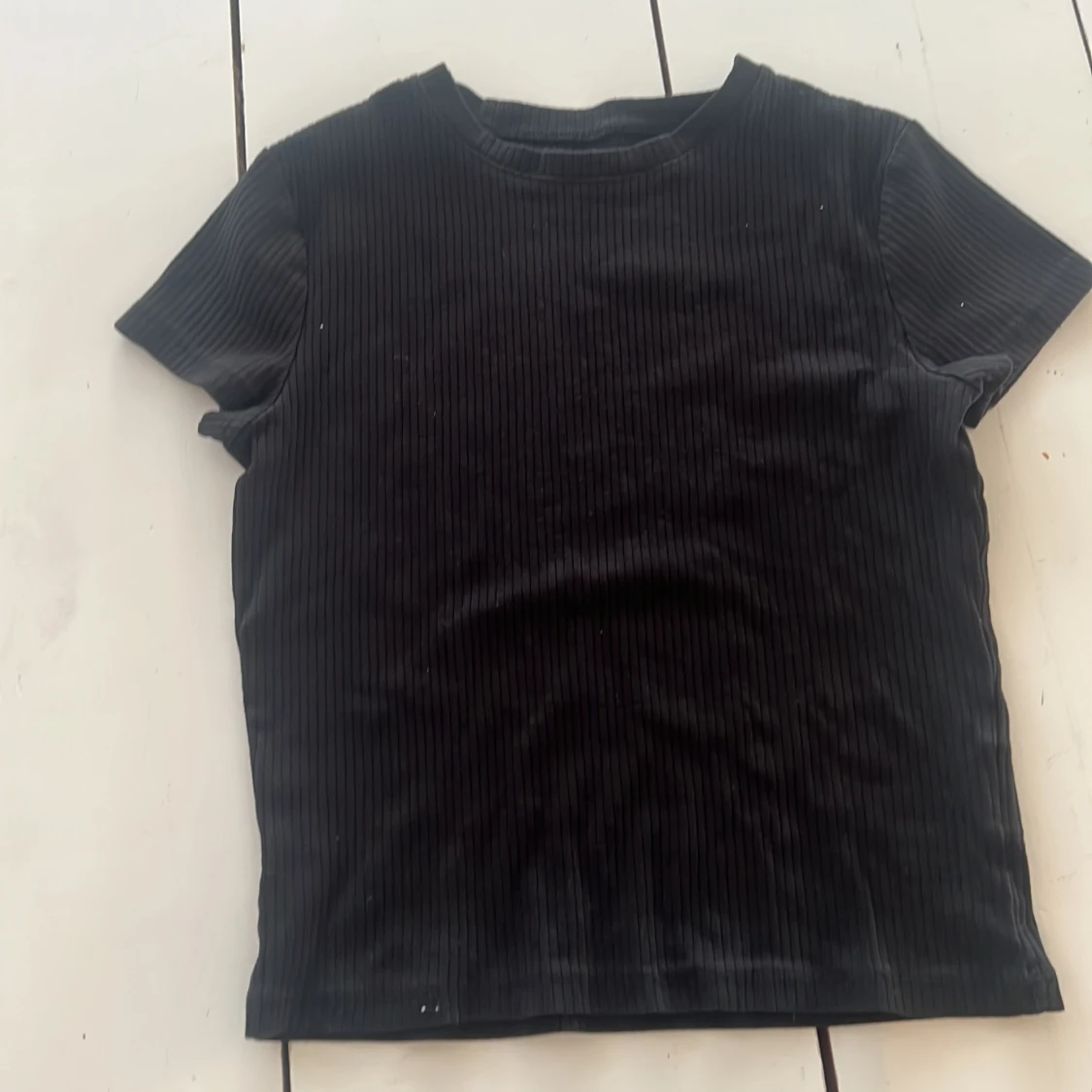 Svart ribbad t-shirt från H&M