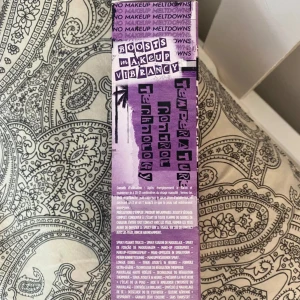Urban decay settingspray  - En Urban decay setting spray. Helt ny, bara testas en gång. 