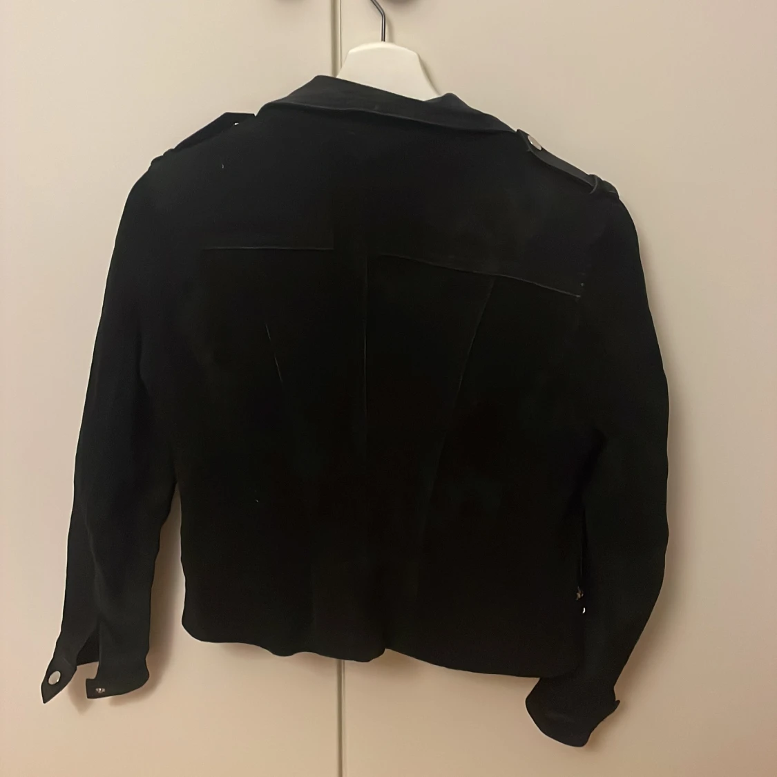 Svart bikerjacka från Vero Moda - 2