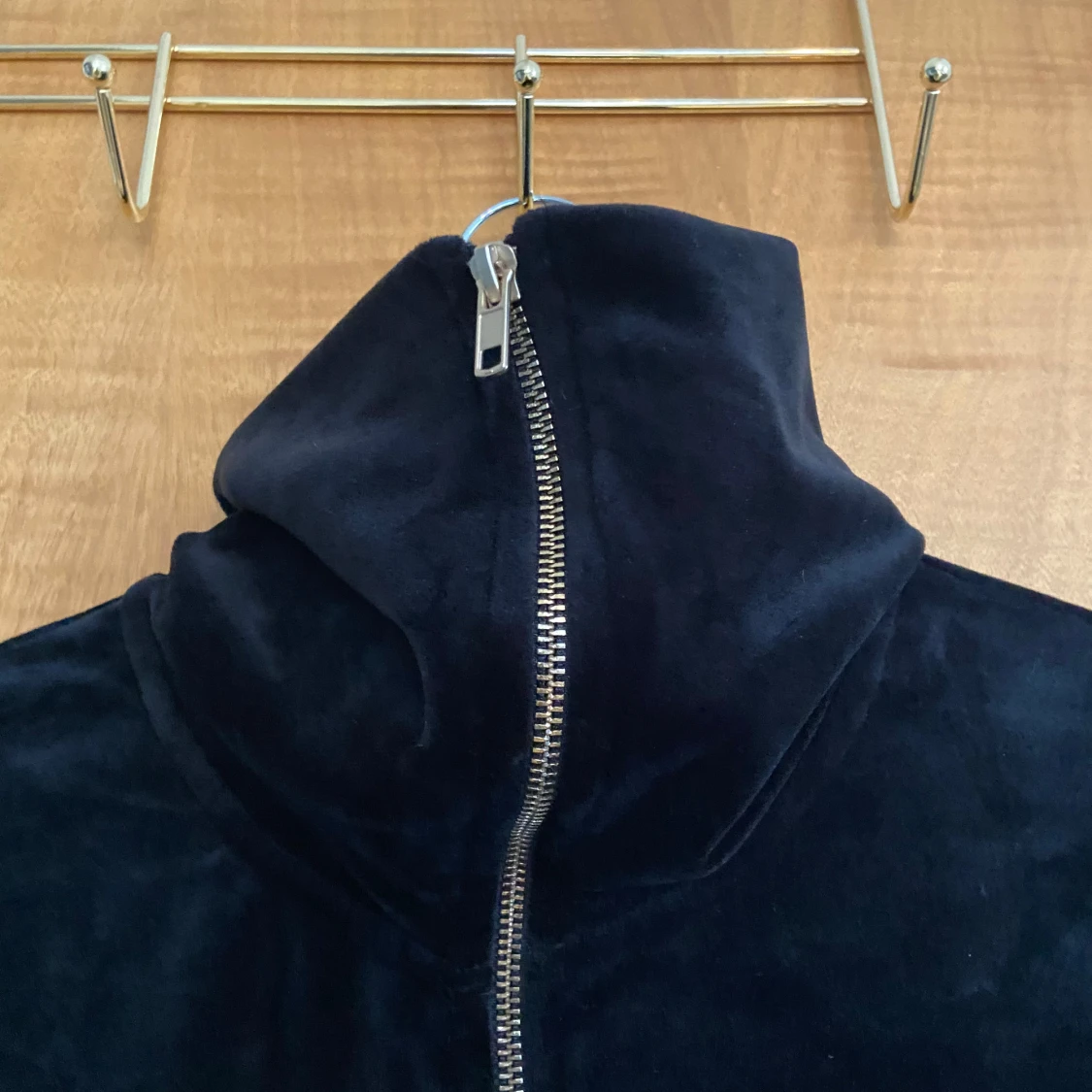 Svart velourjacka från Lindex M - 1