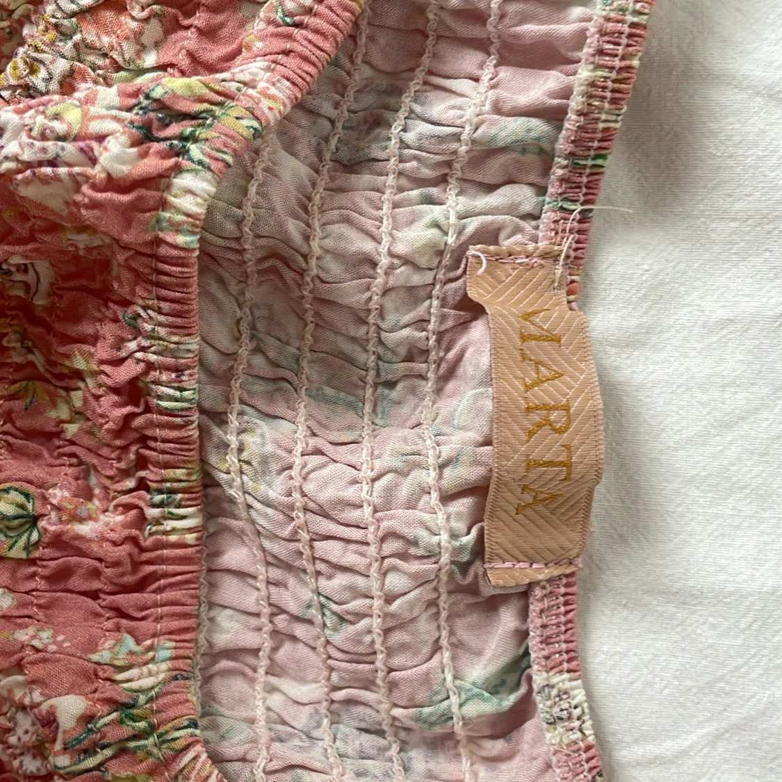 Blommig rosa långkjol från Marta - 1