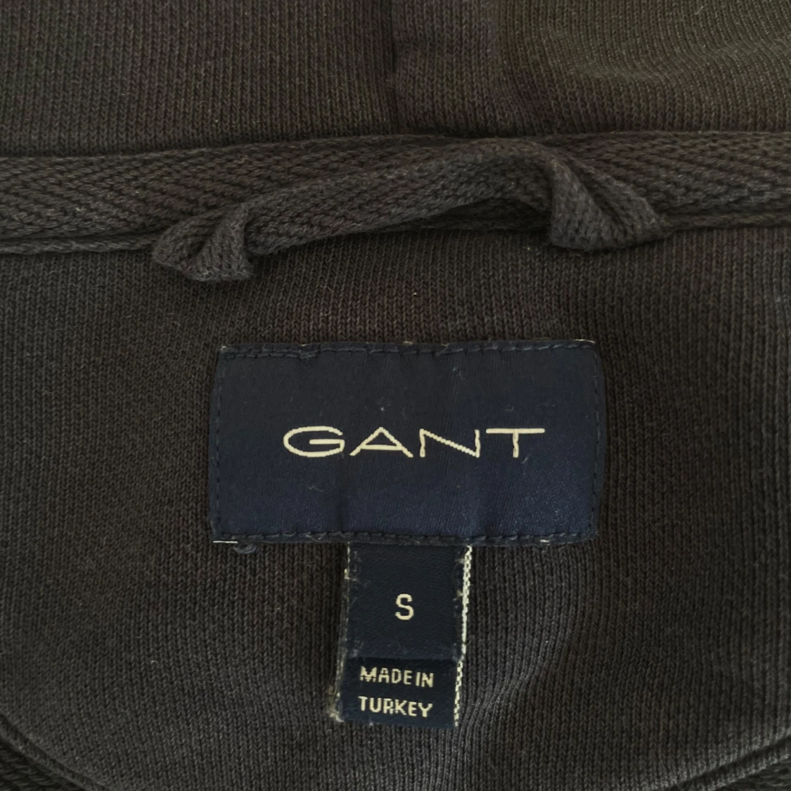 Mörkblå GANT hoodie med dragkedja - 2