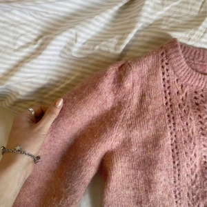 Rosa stickad kofta - Superfin stickad kofta 🩷
