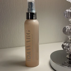 IDA WARG Vanilla Fudge Hair Mist - Helt ny IDA WARG Vanilla Fudge Hair. Ger håret en söt doft av vanilj och fudge.