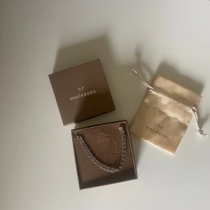 Halsband - Bara att skriva vid frågor 