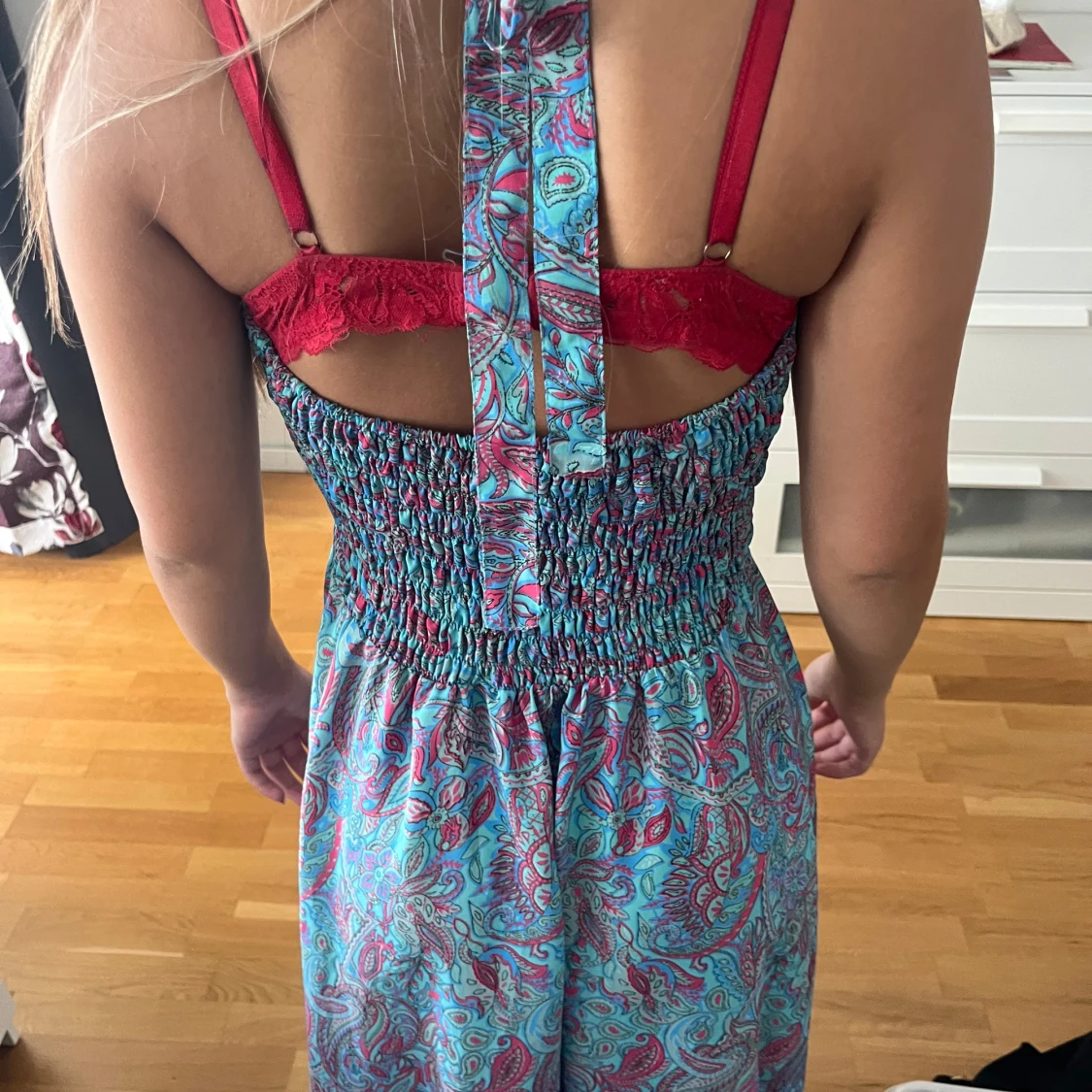 Jätte söt klänning  - 1