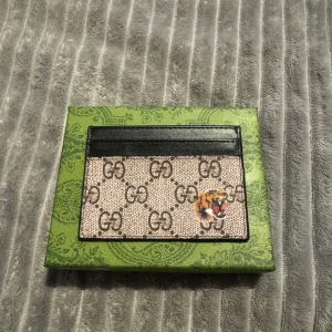 Korthållare tiger - Endast 2 kvar! Fast pris ! Helt nya med box