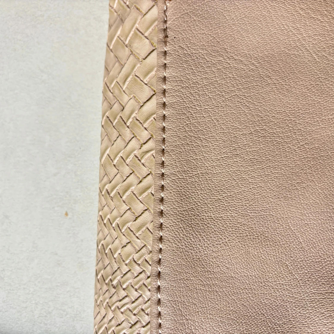 Beige axelväska från Esprit i skinn - 2