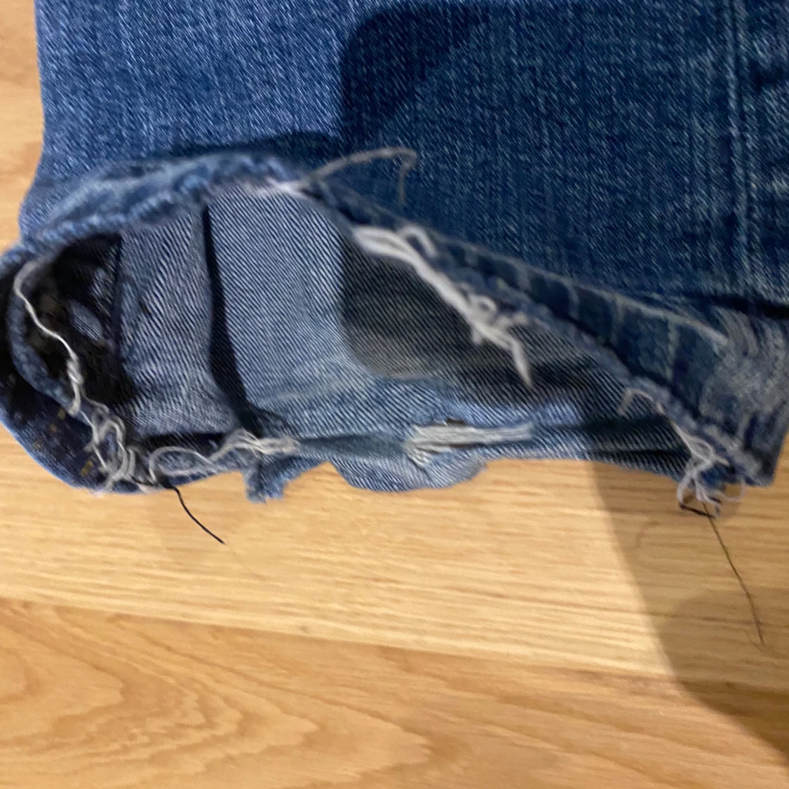 Blå bootcut jeans från missme  - 3