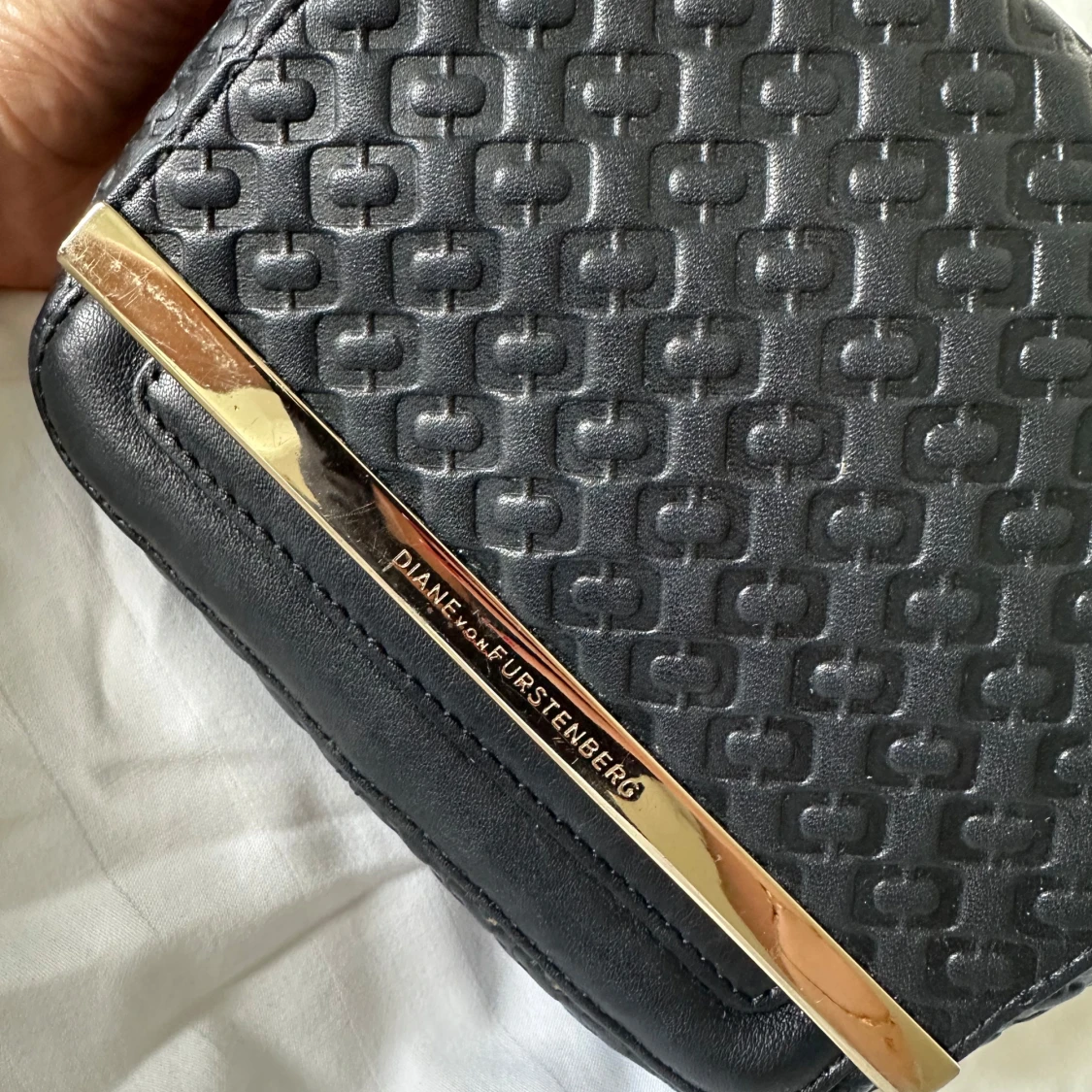 Svart axelväska från Diane von Furstenberg - 3