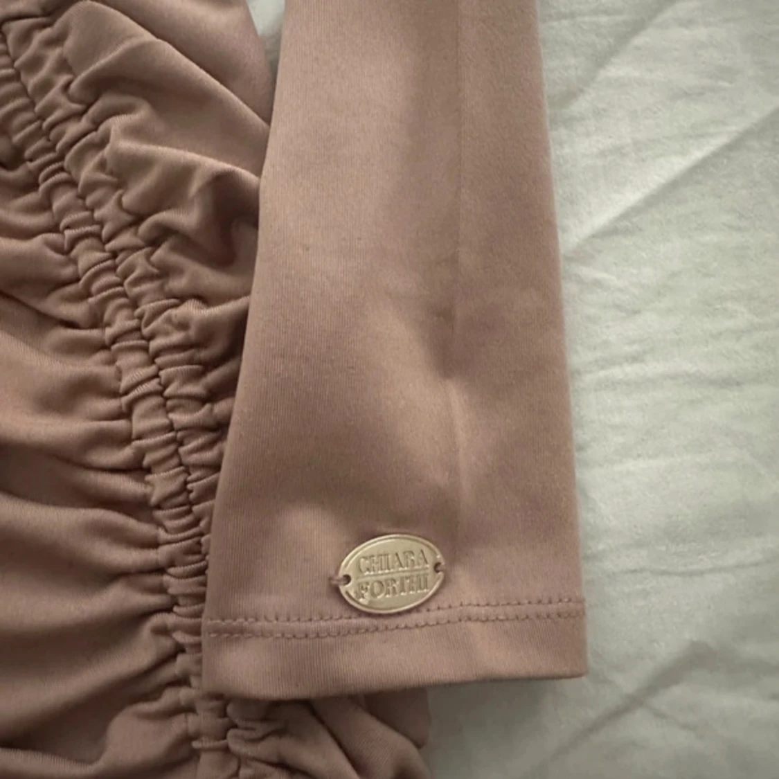 Beige omlottklänning från Chiara Forti - 1