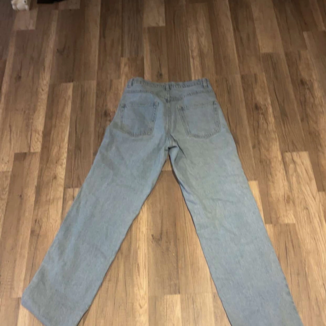 Ljusblå raka jeans från Grunt - 1