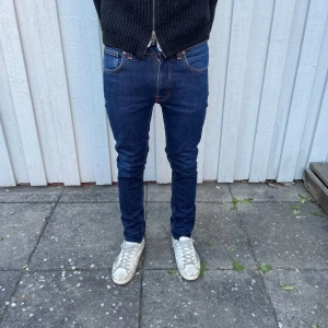 Nudie jeans  - Nudie jeans - Modell: Lean Dean - Storlek: W30/L32 - skick: 9/10 - Nypris runt 2000kr