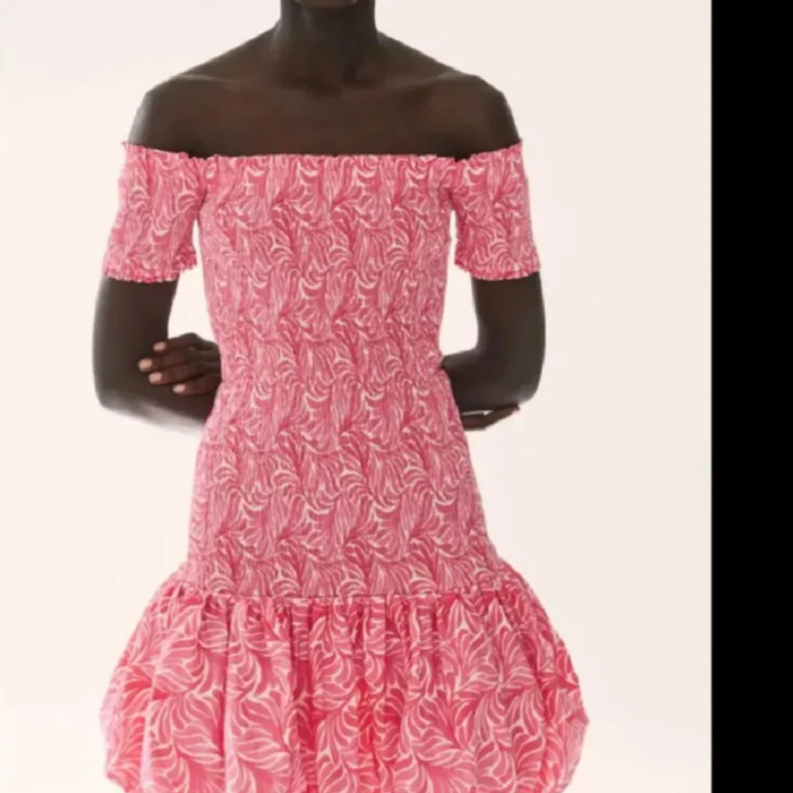 SÖKER HM KLÄNNING!!!!!