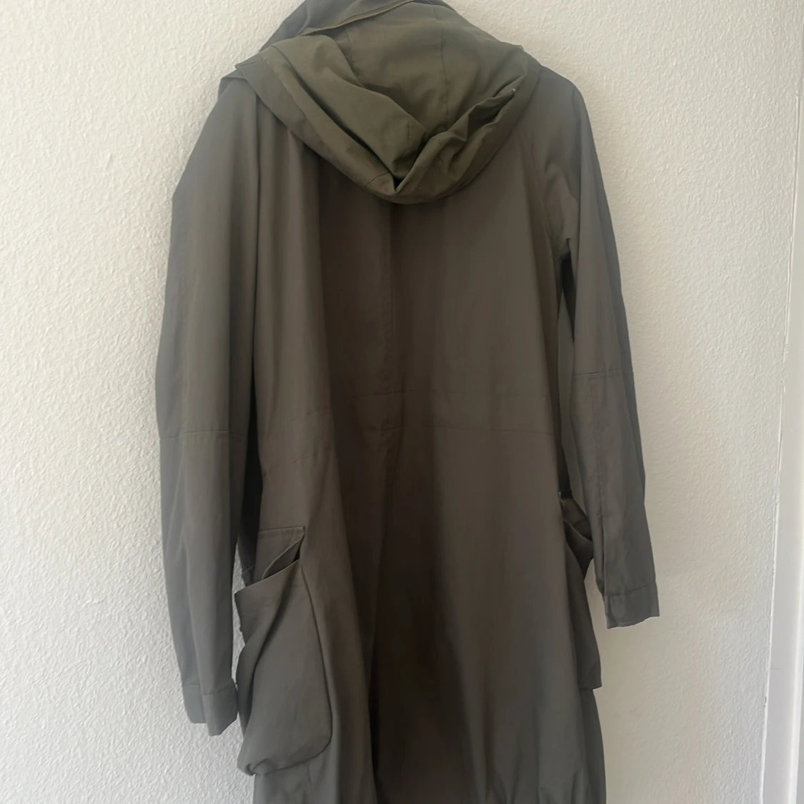 Olivgrön parkajacka från Crocker - 4