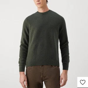 Söks!!⚠️Mörkgrön stickad tröja från samsoe söks!!!⚠️ - Söker en grön stickad tröja från samsoe i storlek m eller L