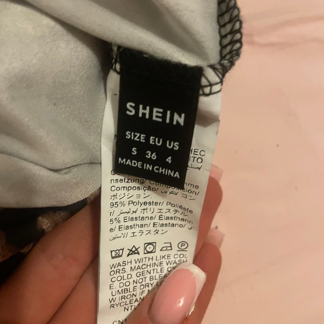 Leopardmönstrad topp från Shein - 1