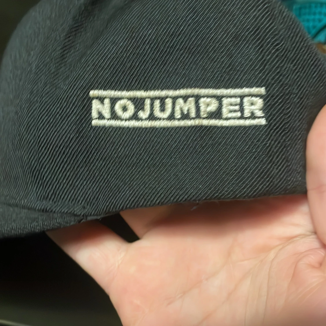 Svart keps från Yupoong - 1