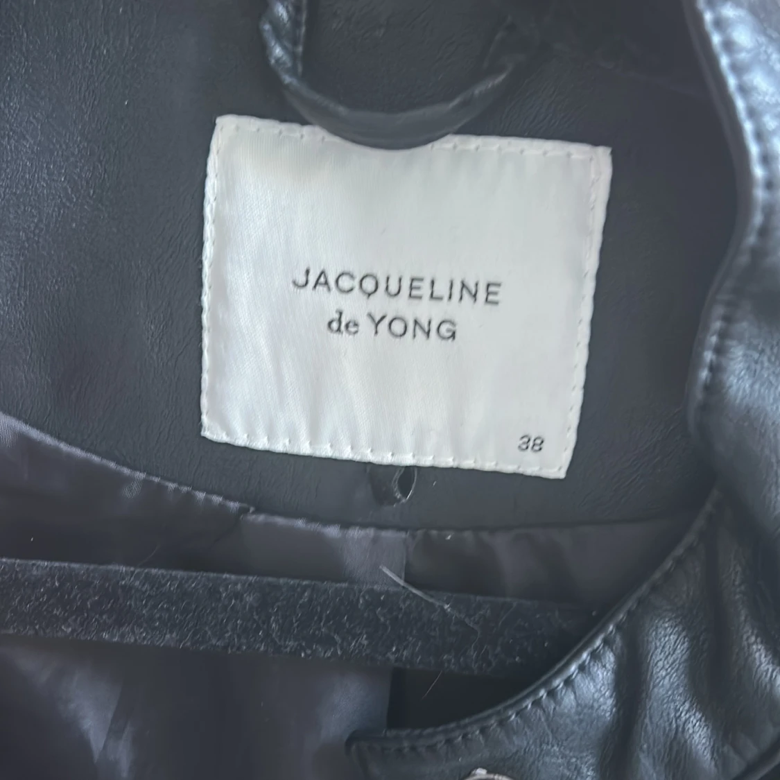 Svart skinnjacka från Jacqueline de Yong - 1