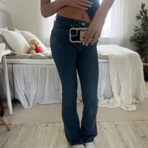 Midrise jeans ZARA - snygga midrise jeans från zara 💖 hör av dig vid frågor 🫶🏼