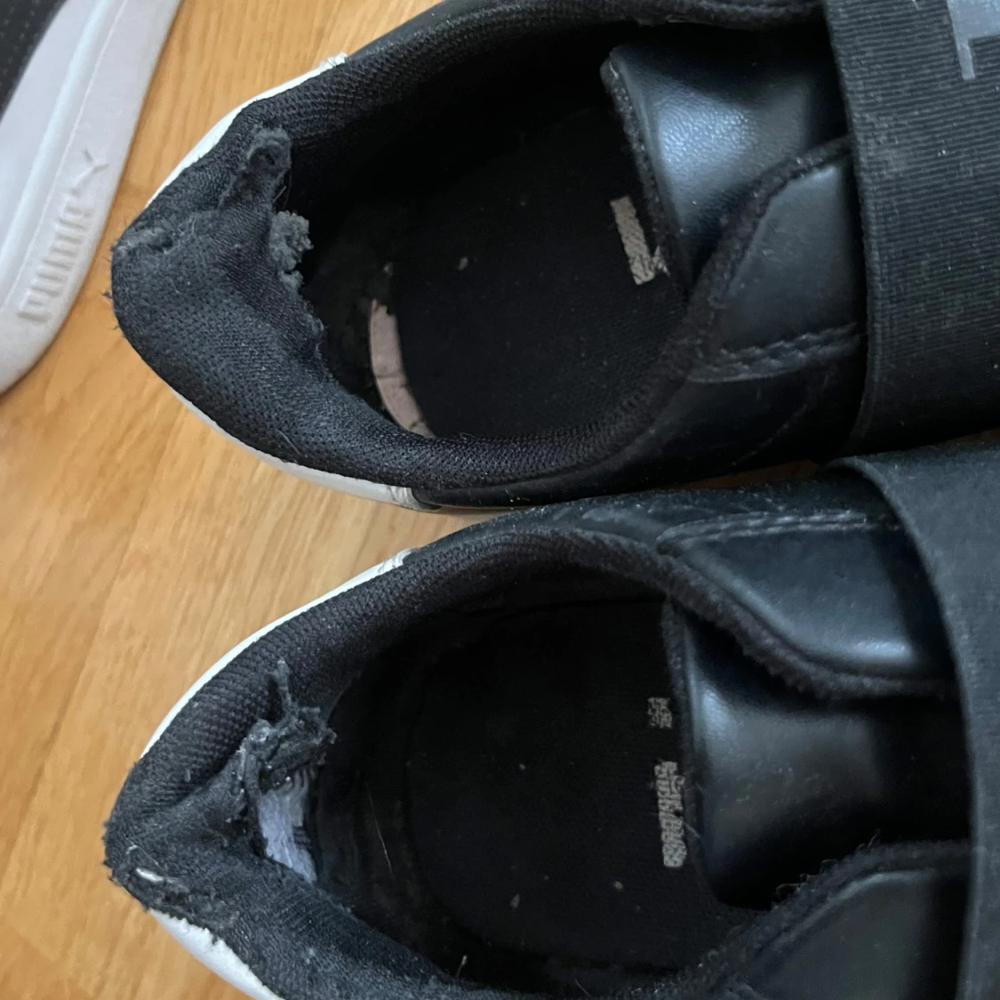 Svarta sneakers från Calvin Klein Jeans - 1