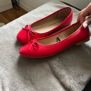 Ballerina skor  - Aldrig använda. Helt nya 