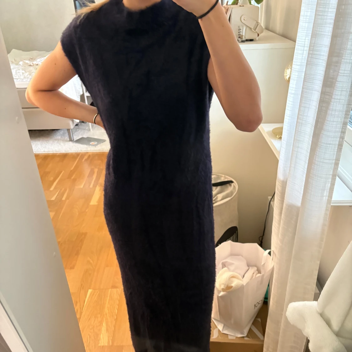 Mörkblå stickad långklänning från NA-KD - 1