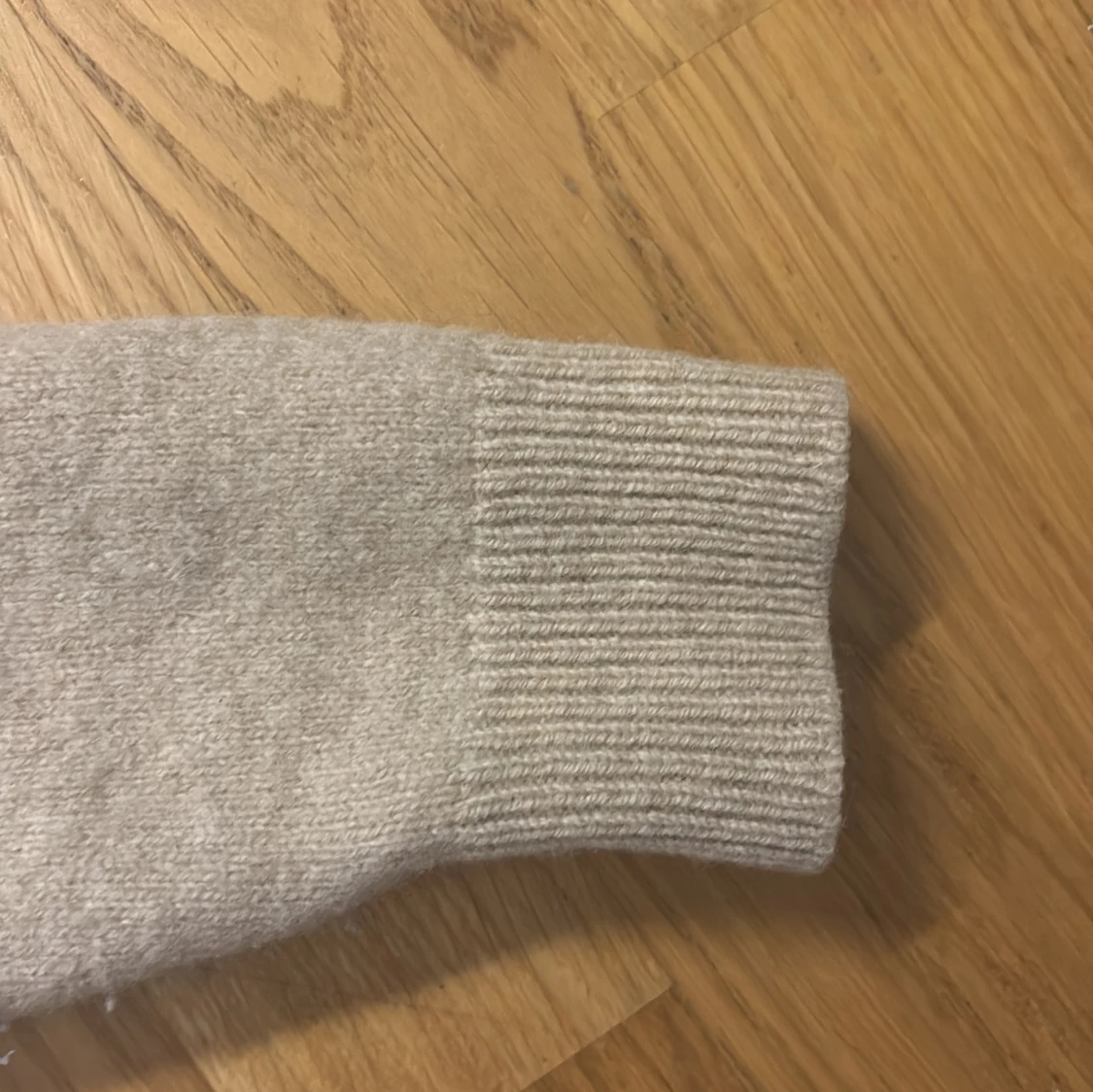 stickad tröja från Uniqlo - 1