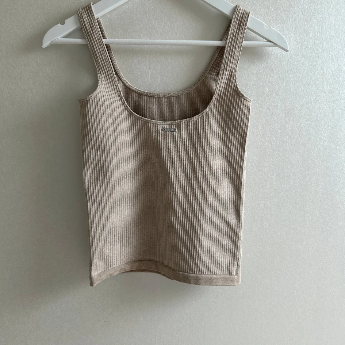 Beige träningslinne från aimn  - 1