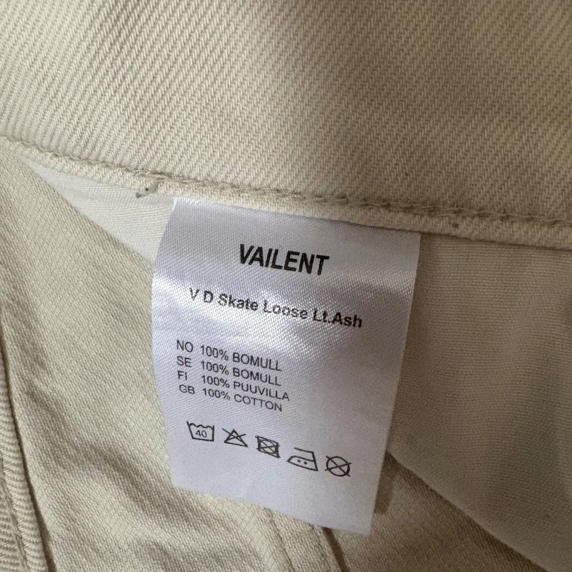 Beige byxor från Vailent/ carlings - 4