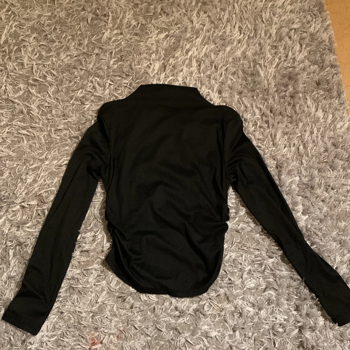 Svart polotröja med långa ärmar - 1