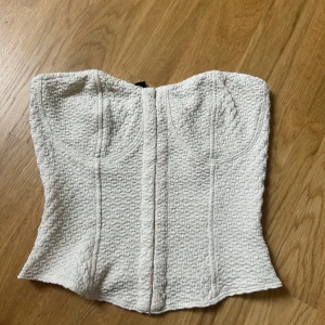 Korsettopp - Korsettopp från H&M. Storlek XS.