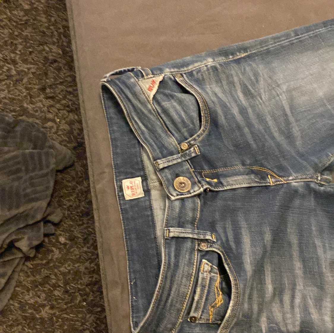 Blå Replay jeansbyxor med slitningar - 2