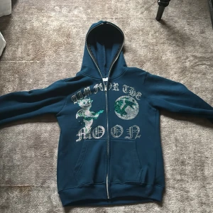 Aim for the moon  - Bra skick använd två gånger size small