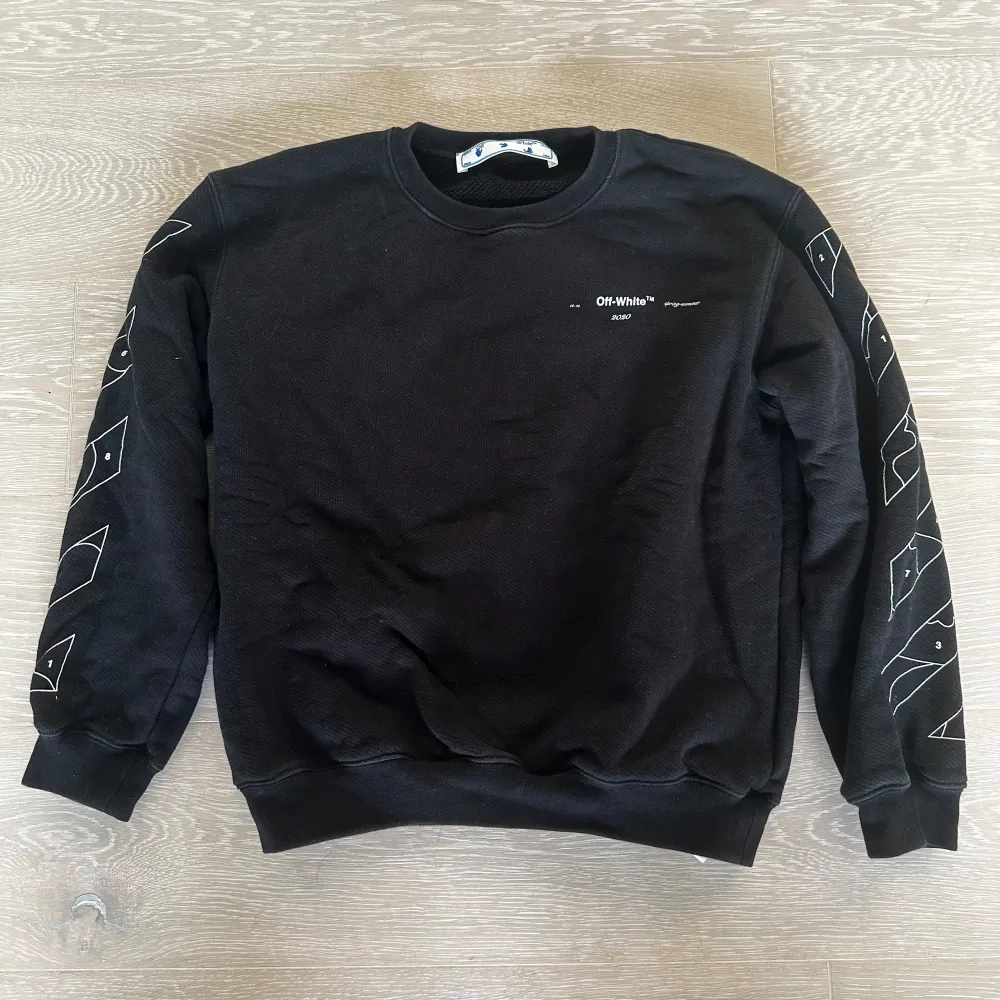 Off White Crewneck. Mainline SS20. DM för mer bilder.. Hoodies.