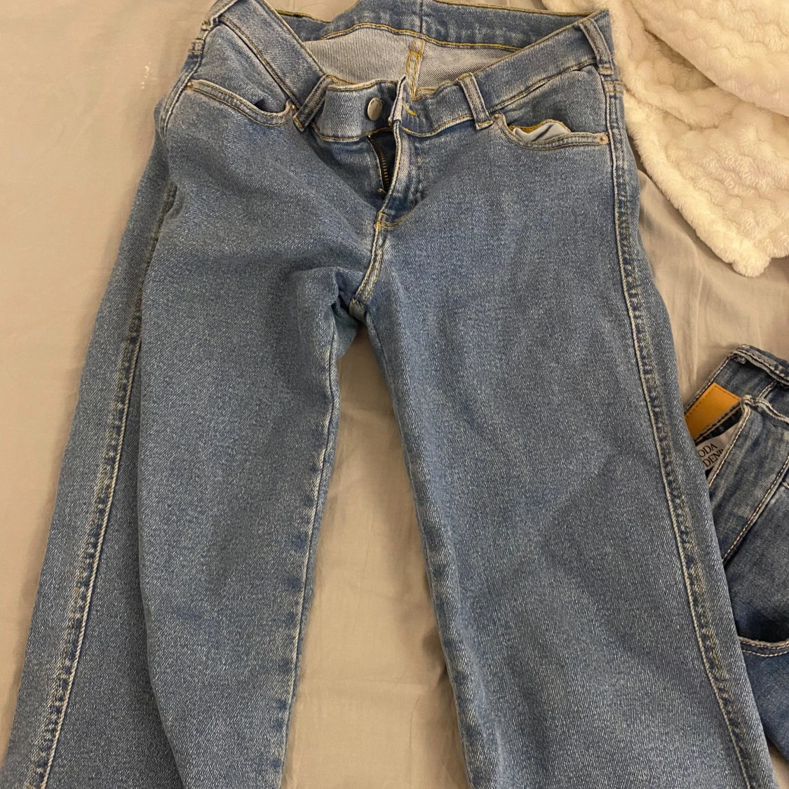 Ljusblå jeans från Dr. Denim