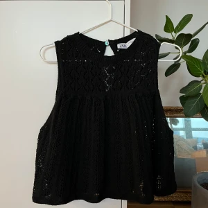Stickad topp Zara - Stickad topp från Zara 