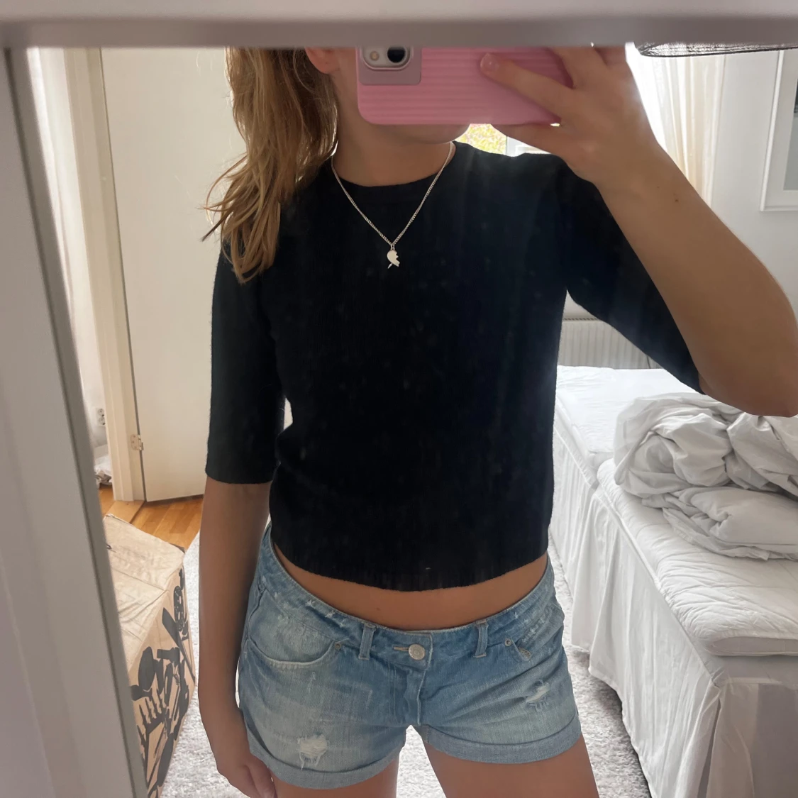 Marinblå stickad t-shirt från Zara 