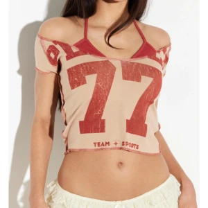 Tröja  - Tröja från Urban Outfitters, nästan helt oanvänd. Superbra skick💕 Storlek Xs 